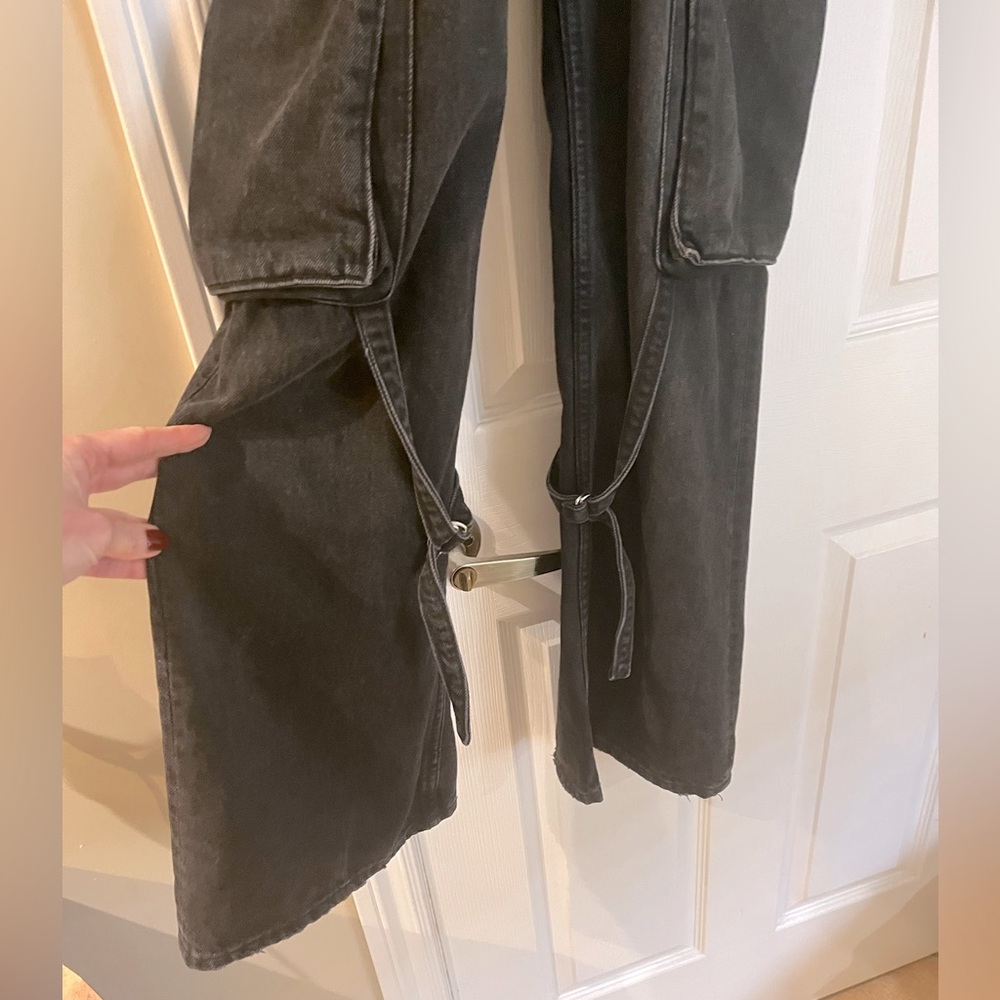 ZARA Very cool wide legs cargo wash black denim